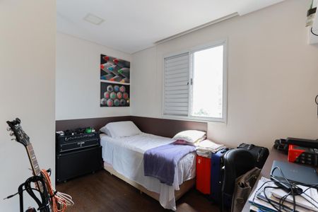 Apartamento à venda com 118m², 3 quartos e 3 vagasQuarto 2