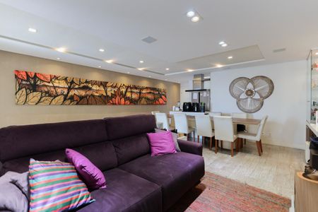 Apartamento à venda com 118m², 3 quartos e 3 vagasSala