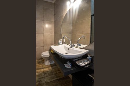 Casa para alugar com 125m², 3 quartos e 1 vagaBanheiro 