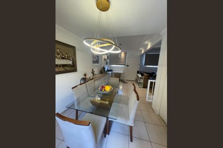 Sala de casa de condomínio à venda com 3 quartos, 80m² em Fazenda Santa Cândida, Campinas