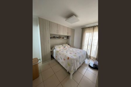 Casa de condomínio à venda com 80m², 3 quartos e 2 vagas Casa de condomínio à venda com 80m², 3 quartos e 2 vagasQuarto