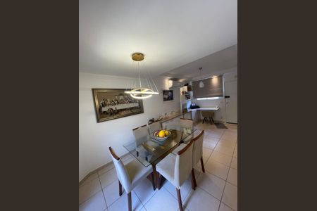 Sala de casa de condomínio à venda com 3 quartos, 80m² em Fazenda Santa Cândida, Campinas