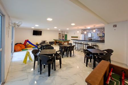 Apartamento para alugar com 64m², 2 quartos e 1 vaga Apartamento para alugar com 64m², 2 quartos e 1 vagaSalão de jogos/festas