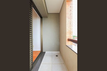 Apartamento à venda com 114m², 3 quartos e 3 vagas Apartamento à venda com 114m², 3 quartos e 3 vagasSuíte