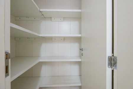 Apartamento à venda com 114m², 3 quartos e 3 vagas Apartamento à venda com 114m², 3 quartos e 3 vagasCozinha