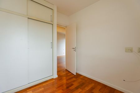 Apartamento à venda com 114m², 3 quartos e 3 vagas Apartamento à venda com 114m², 3 quartos e 3 vagasQuarto 3