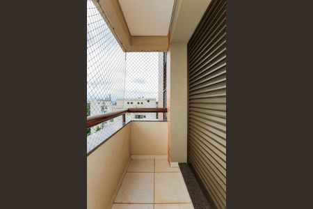 Apartamento à venda com 114m², 3 quartos e 3 vagas Apartamento à venda com 114m², 3 quartos e 3 vagasSuíte