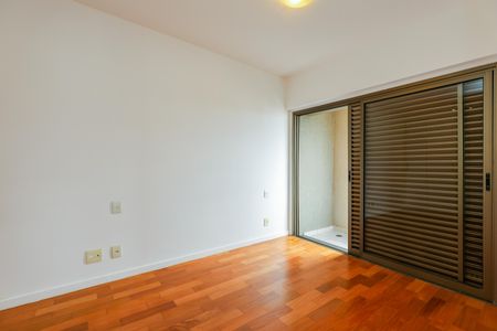 Suíte de apartamento à venda com 3 quartos, 117m² em Vila Progredior, São Paulo