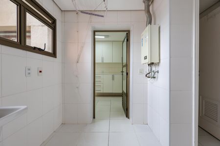 Apartamento à venda com 114m², 3 quartos e 3 vagas Apartamento à venda com 114m², 3 quartos e 3 vagasÁrea de Serviço