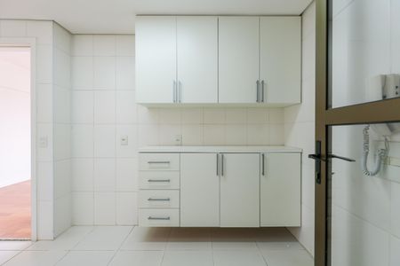 Apartamento à venda com 114m², 3 quartos e 3 vagas Apartamento à venda com 114m², 3 quartos e 3 vagasCozinha