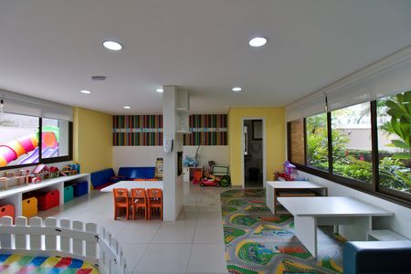 Apartamento à venda com 114m², 3 quartos e 3 vagas Apartamento à venda com 114m², 3 quartos e 3 vagasBrinquedoteca