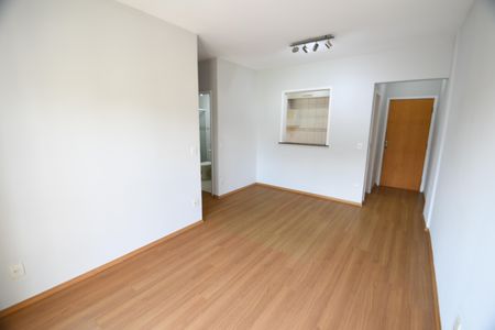 Apartamento para alugar com 75m², 3 quartos e 2 vagasSala