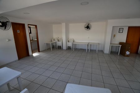 Apartamento para alugar com 75m², 3 quartos e 2 vagasÁrea comum - Salão de festas