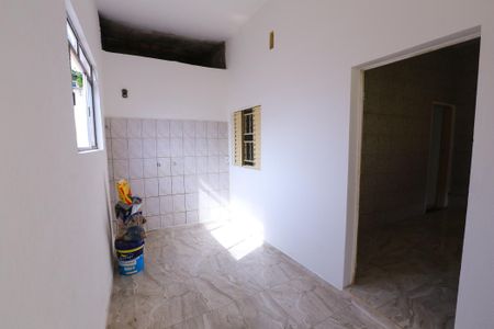 Sala de casa para alugar com 1 quarto, 36m² em Jardim Mangalot, São Paulo