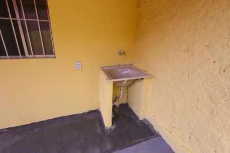 Casa para alugar com 36m², 1 quarto e 1 vagaÁrea de Serviço