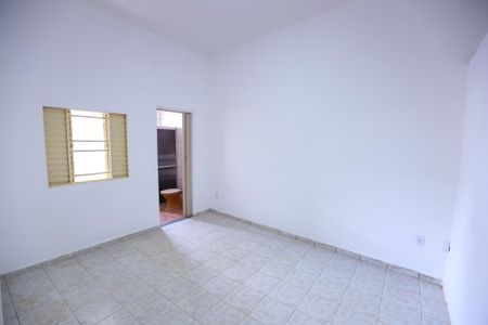 Quarto de casa para alugar com 1 quarto, 36m² em Jardim Mangalot, São Paulo