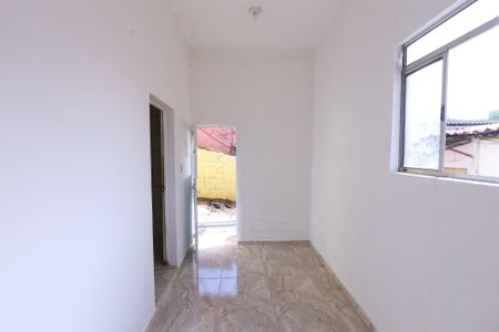 Sala de casa para alugar com 1 quarto, 36m² em Jardim Mangalot, São Paulo