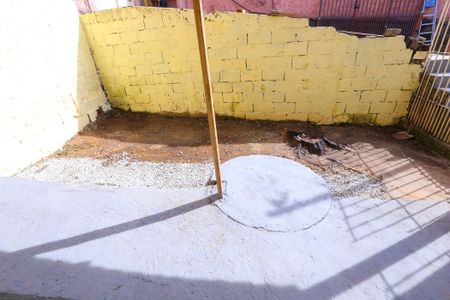 Casa para alugar com 36m², 1 quarto e 1 vagaQuintal