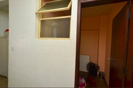 Apartamento à venda com 121m², 3 quartos e 1 vaga Apartamento à venda com 121m², 3 quartos e 1 vagaÁrea de Serviço