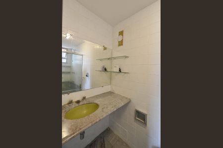 Apartamento à venda com 121m², 3 quartos e 1 vaga Apartamento à venda com 121m², 3 quartos e 1 vagaBanheiro Suíte