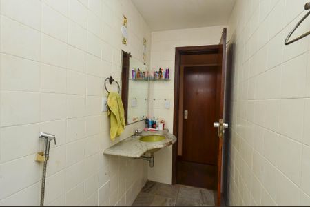 Apartamento à venda com 121m², 3 quartos e 1 vaga Apartamento à venda com 121m², 3 quartos e 1 vagaBanheiro Social