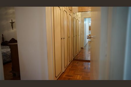 Apartamento à venda com 174m², 3 quartos e 2 vagasCloset