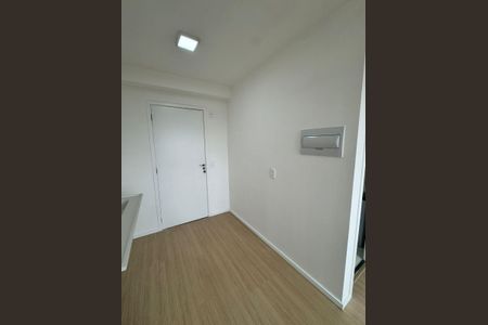 Sala/Quarto de kitnet/studio para alugar com 1 quarto, 18m² em Jardim Jaragua (Sao Domingos), São Paulo