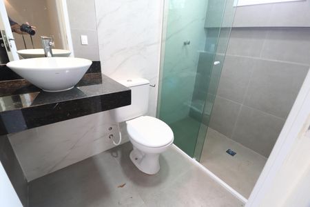 Casa de condomínio para alugar com 170m², 3 quartos e 2 vagasBanheiro Social 2