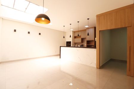 Casa de condomínio para alugar com 170m², 3 quartos e 2 vagasSala de Jantar