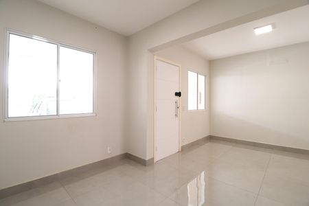 Casa de condomínio para alugar com 170m², 3 quartos e 2 vagasSala