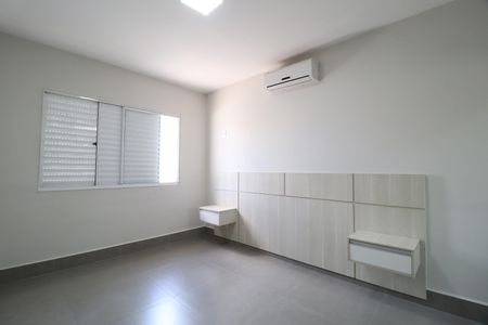 Casa de condomínio para alugar com 170m², 3 quartos e 2 vagasQuarto 4 - Suíte