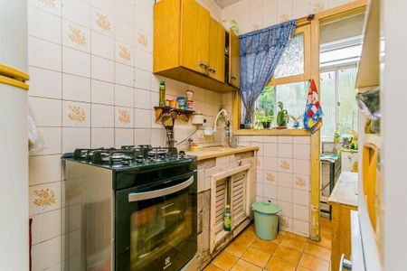 Cozinha de apartamento para alugar com 1 quarto, 42m² em Bom Jesus, Porto Alegre