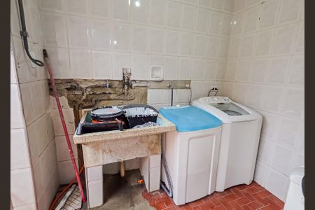 Casa à venda com 131m², 3 quartos e 1 vaga Casa à venda com 131m², 3 quartos e 1 vagaÁrea de Serviço