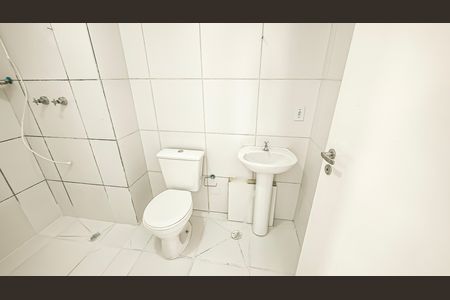 Apartamento para alugar com 53m², 2 quartos e sem vagaBanheiro