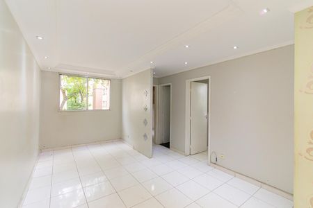 Sala de apartamento à venda com 3 quartos, 58m² em Jardim Santa Teresinha, São Paulo