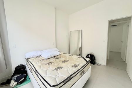 Apartamento à venda com 100m², 3 quartos e sem vagaSuite 