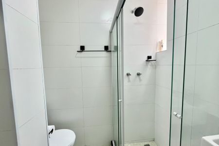 Apartamento à venda com 100m², 3 quartos e sem vagaBanheiro social 