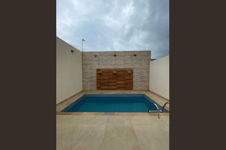 Casa para alugar com 52m², 2 quartos e 1 vaga Casa para alugar com 52m², 2 quartos e 1 vagaÁrea comum - Piscina