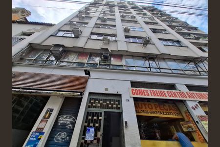 Apartamento para alugar com 45m², 1 quarto e sem vaga Apartamento para alugar com 45m², 1 quarto e sem vagaFachada