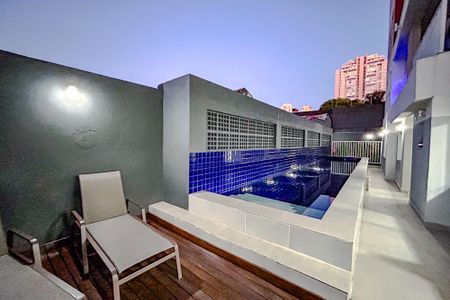Apartamento para alugar com 39m², 2 quartos e sem vagaÁrea comum - Piscina