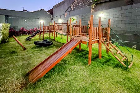 Apartamento para alugar com 39m², 2 quartos e sem vagaÁrea comum - Playground