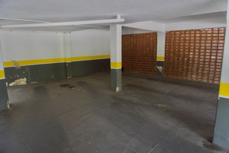 Apartamento para alugar com 100m², 2 quartos e 1 vaga Apartamento para alugar com 100m², 2 quartos e 1 vagaGaragem