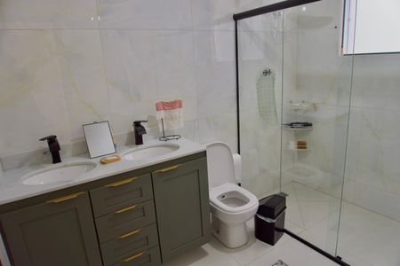 Apartamento para alugar com 100m², 2 quartos e 1 vaga Apartamento para alugar com 100m², 2 quartos e 1 vagaBanheiro