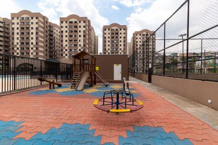Apartamento para alugar com 76m², 2 quartos e 1 vagaÁrea comum - Playground