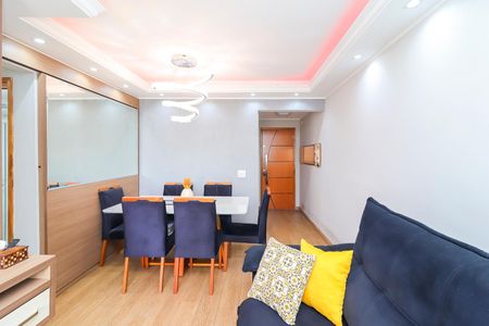 Apartamento para alugar com 76m², 2 quartos e 1 vagaSala