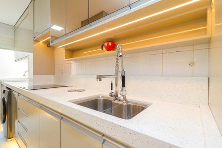 Apartamento para alugar com 76m², 2 quartos e 1 vagaCozinha