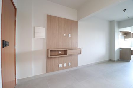 Sala de apartamento para alugar com 2 quartos, 45m² em Tibery, Uberlândia