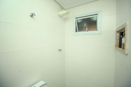 Casa à venda com 170m², 4 quartos e 2 vagas Casa à venda com 170m², 4 quartos e 2 vagasBanheiro 2