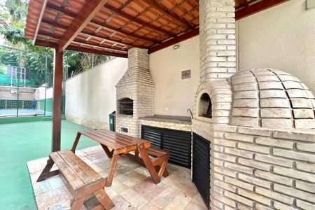 Apartamento à venda com 112m², 4 quartos e 3 vagasÁrea comum - Churrasqueira