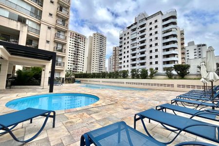 Apartamento à venda com 112m², 4 quartos e 3 vagasÁrea comum - Piscina